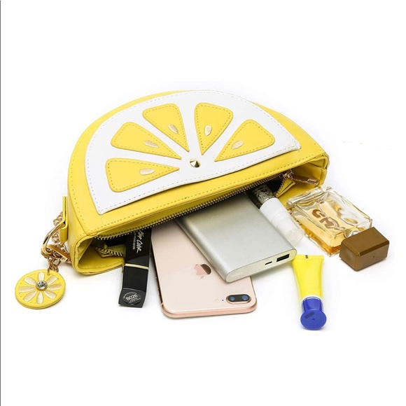 🍋 🆕Lemon Purse🆕 🍋 - Picture 2 of 7